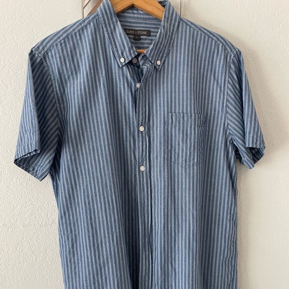 Slate & Stone blue stripe button down short sleeve shirt - Picture 2 of 6